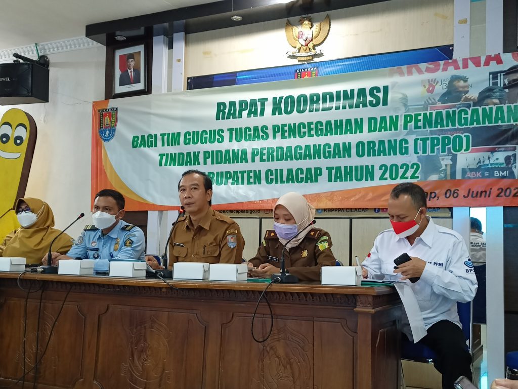 Rapat Koordinasi Tim Gugus Tugas Pencegahan dan Penanganan Tindak Pidana Perdagangan Orang (TPPO) yang digelar di Ruang Rapat Dinas KB PP PA